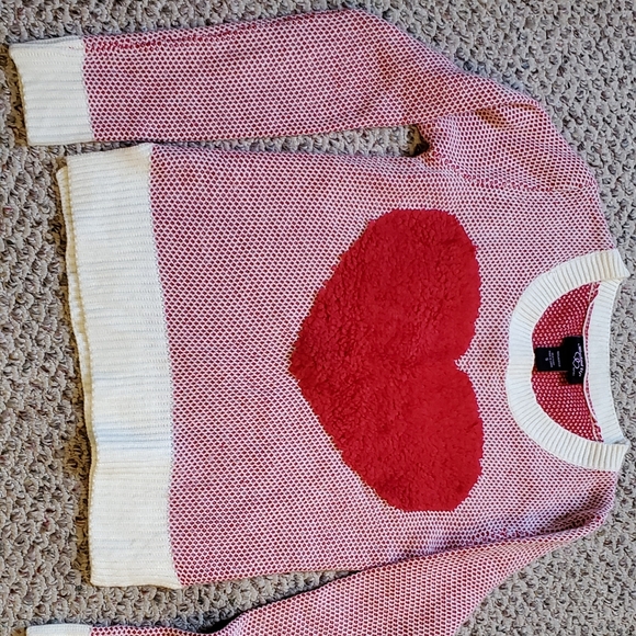 Sweater - Picture 3 of 4